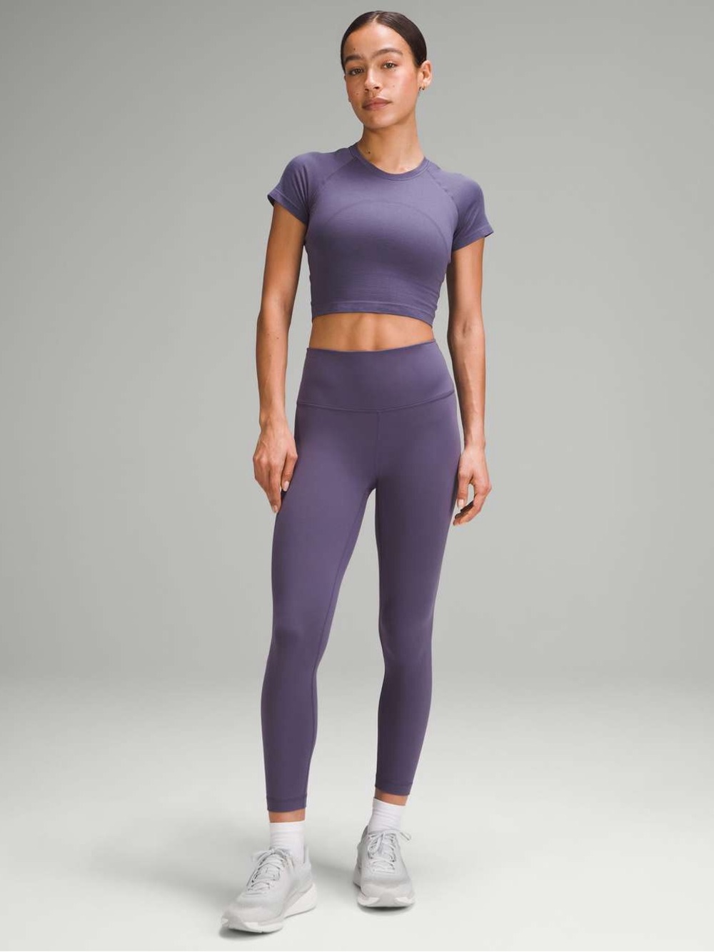 Lululemon Swiftly Tech Cropped
Short-Sleeve Shirt 2.0 Nightfall / Nightfall - Picture 12 of 12